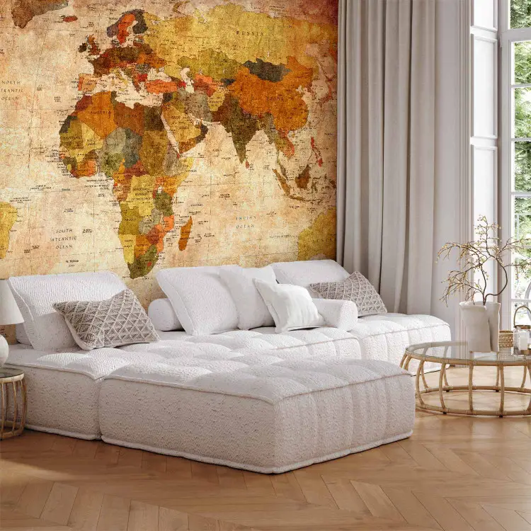 Alte Weltkarte in Beige
