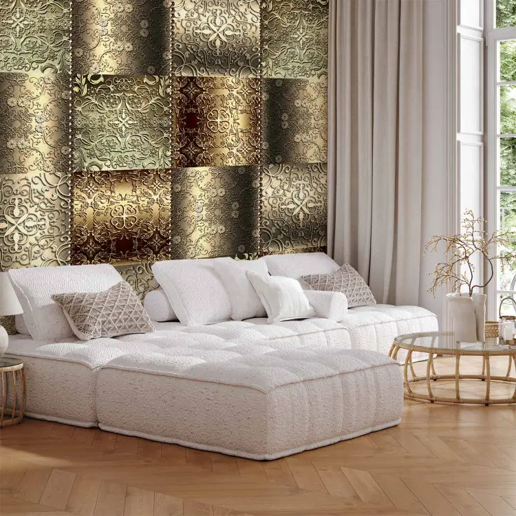 Metallfliesen - Fliesen mit Blumenmotiv auf goldenem Hintergrund