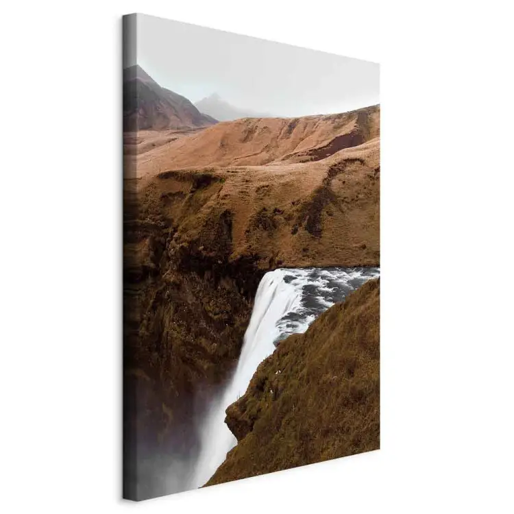 Rostige Hügel Hochformat - Wasserfall in Berge