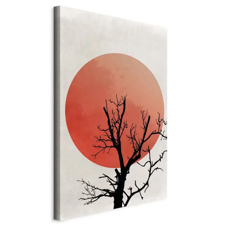 Baum mit Sonnenuntergang – eine abstrakte Komposition mit schwarzen Zweigensilhouetten auf dem Hintergrund der untergehenden Sonne