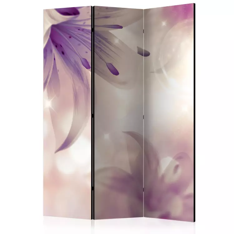 Ballade der Zartheit - Illusion von lila Lilienblumen