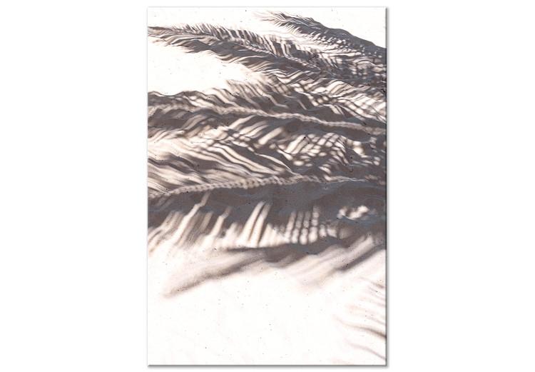 Leinwandbild Schatten am Meer - Sandstrand bedeckt mit dem Schatten einer Palme