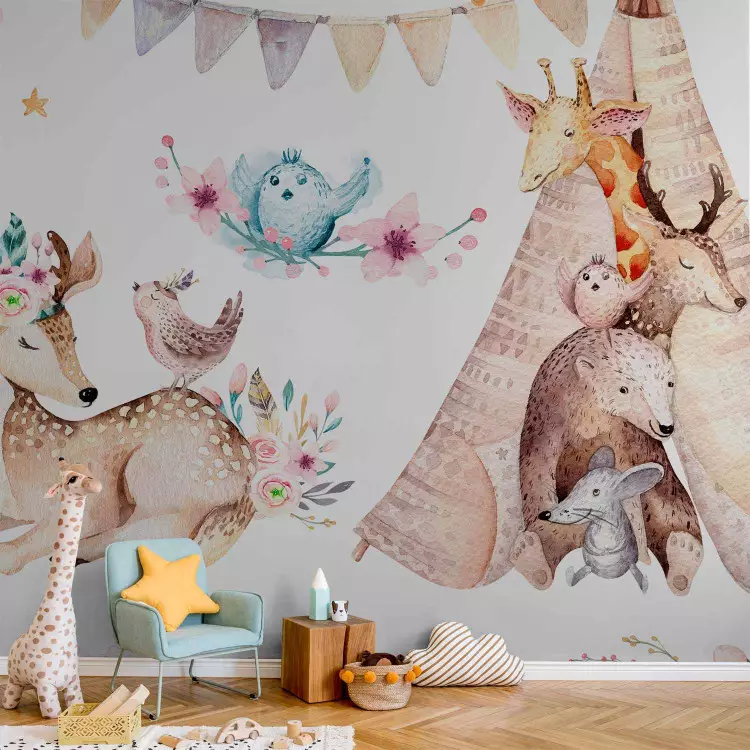 Märchenhafte Freunde - Tiere und Blumen auf einheitlichem Hintergrund