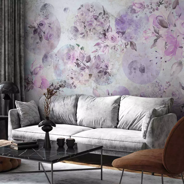 Lila Garten - Blumen und Kreise auf Hintergrund mit Aquarellmustern