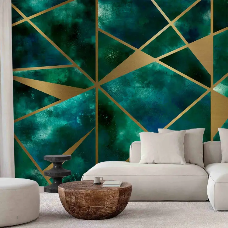Unbestreitbare Eleganz - goldene Linien bilden geometrische Figuren auf grünem Hintergrund