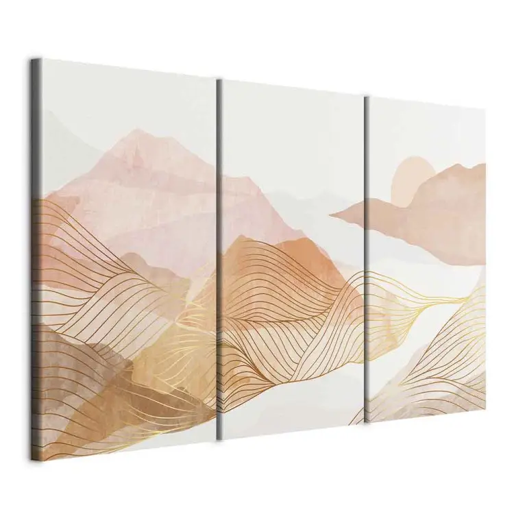 Abstrakte Berge - zarte Landschaft in Honigfarben