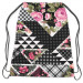 Sportbeutel Floral patchwork - geometric, black and white cutout with flowers 147370 additionalThumb 2