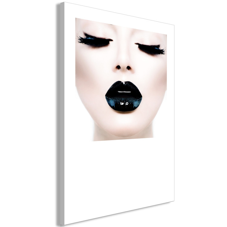 Wandbild Der Kuss - eine Frau mit schwarzen Lippen und geschlossenen Augen 114941 additionalImage 2