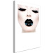 Wandbild Der Kuss - eine Frau mit schwarzen Lippen und geschlossenen Augen 114941 additionalThumb 2