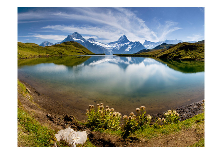 Vlies Fototapete Alpenlandschaft in der Schweiz - Berge spiegeln sich im See 59972 additionalImage 1