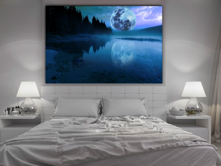 Foto auf Leinwand (1-teilig) Wandbilder - Abend Leuchtender See Mond Blauer - über Nacht Landschaften Mond - & - einem